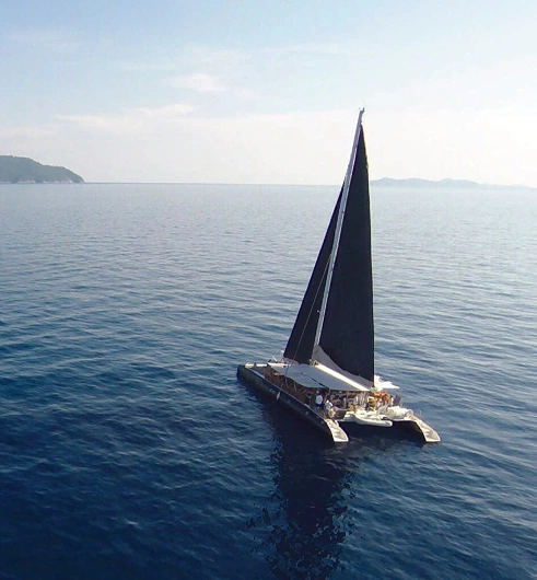 contact-boat-image